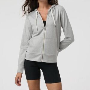 Vuori Performance Hoodie